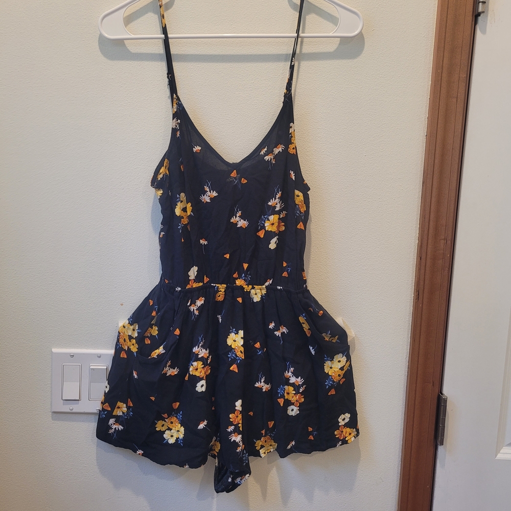 Divided Black Floral Romper With Pockets